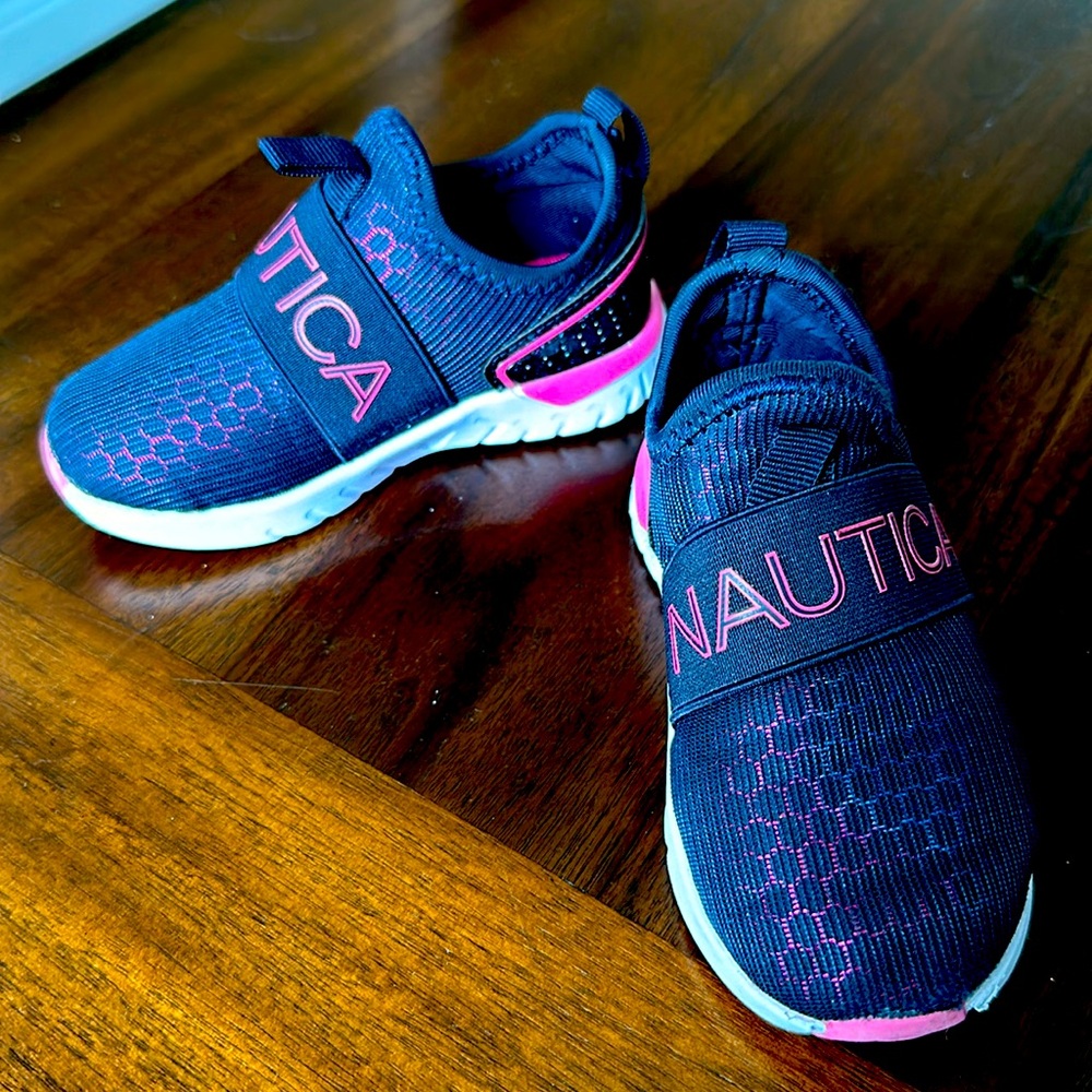 Sporty Nautica baby girl sneakers size 7 (toddler)